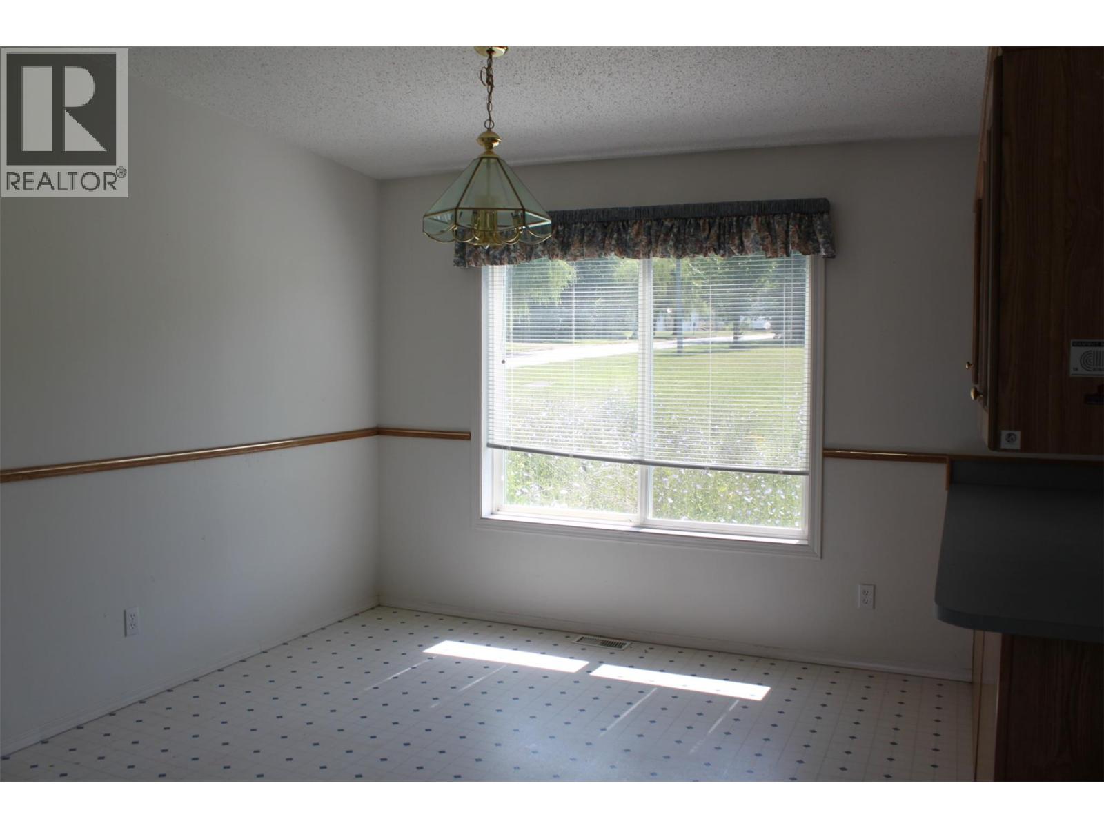 129 Oak Street - 6