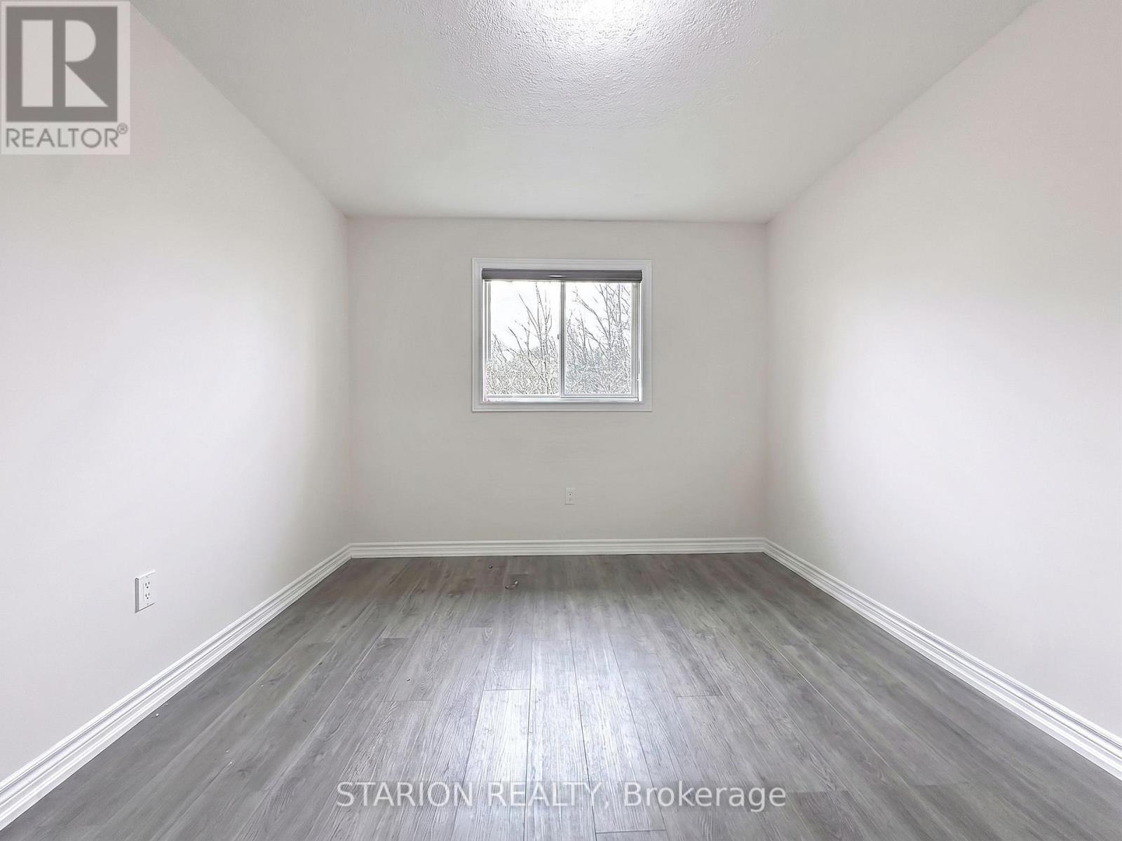 #13 345 GLANCASTER ROAD - 15