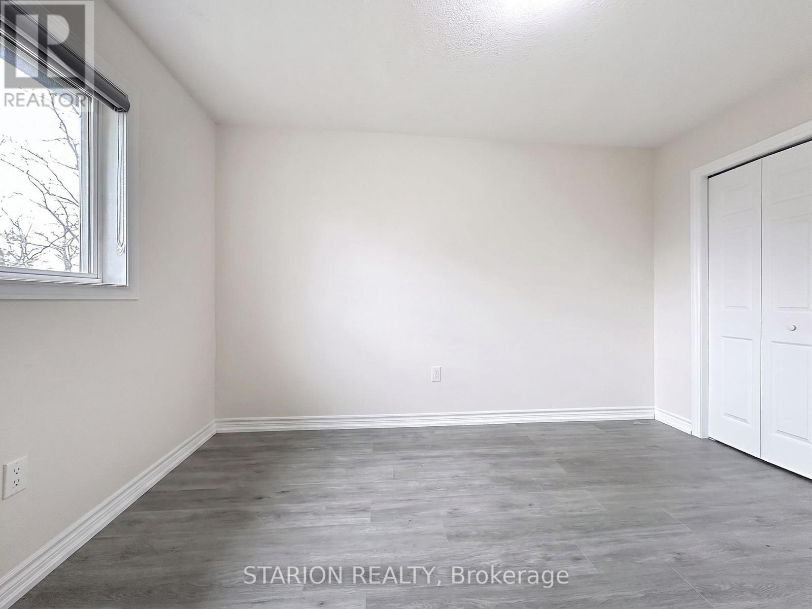 #13 345 GLANCASTER ROAD - 19