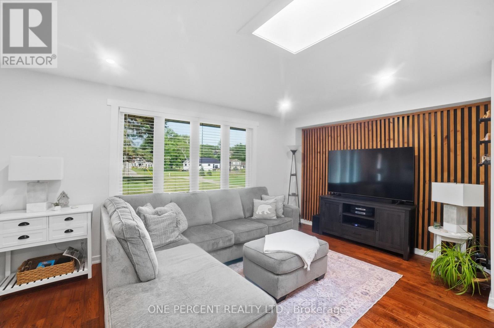 412 MANITOBA STREET - Image 11