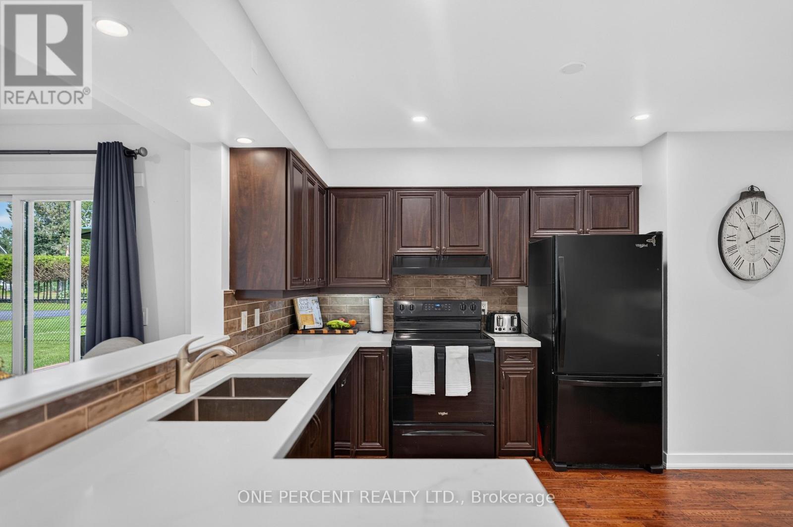 412 MANITOBA STREET - Image 16