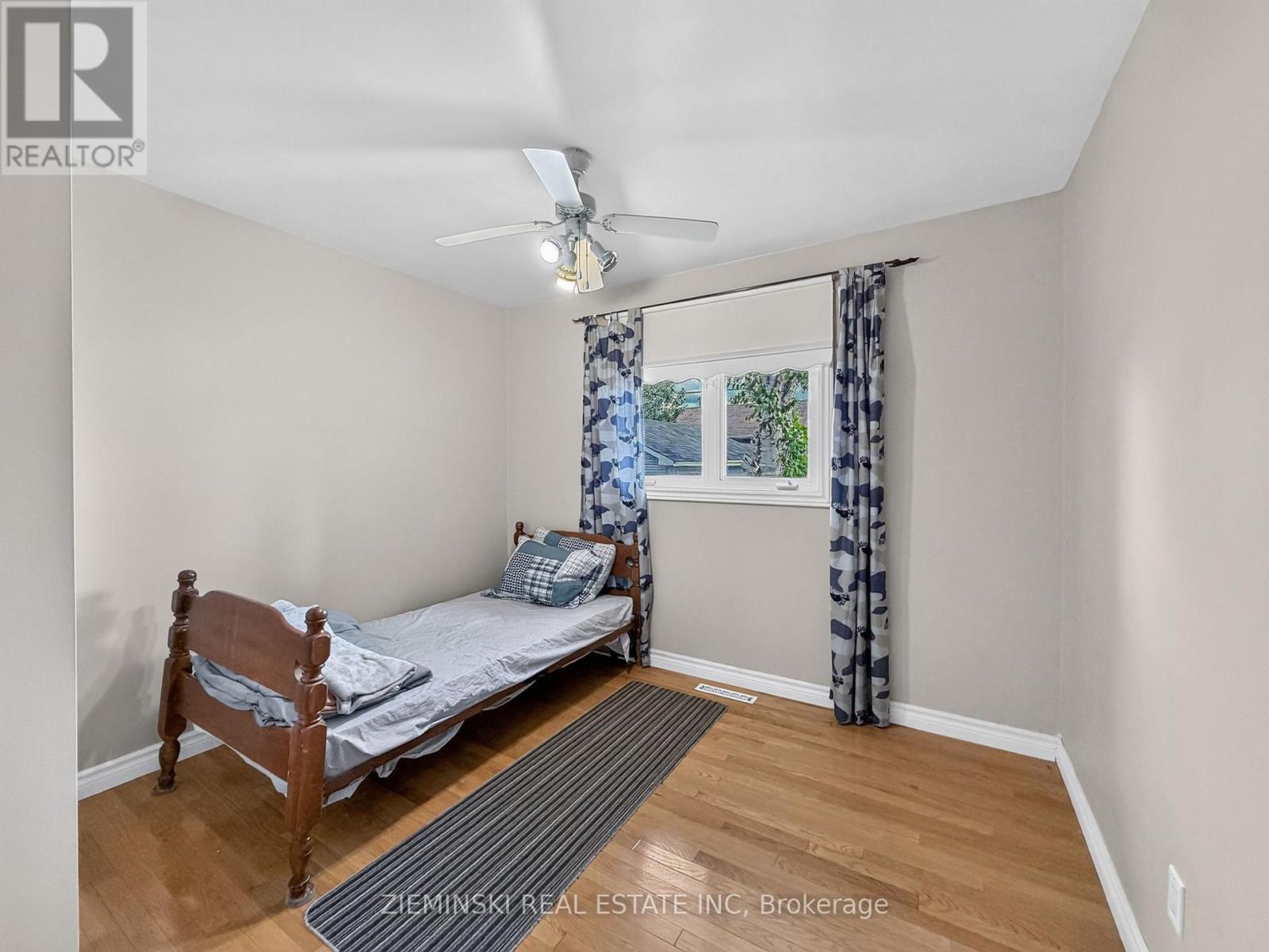 374 NOSOV DRIVE - 16