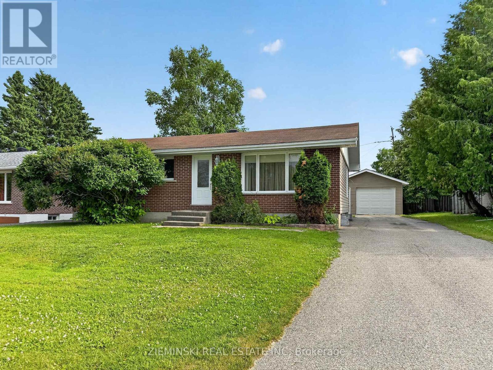 374 NOSOV DRIVE - 30