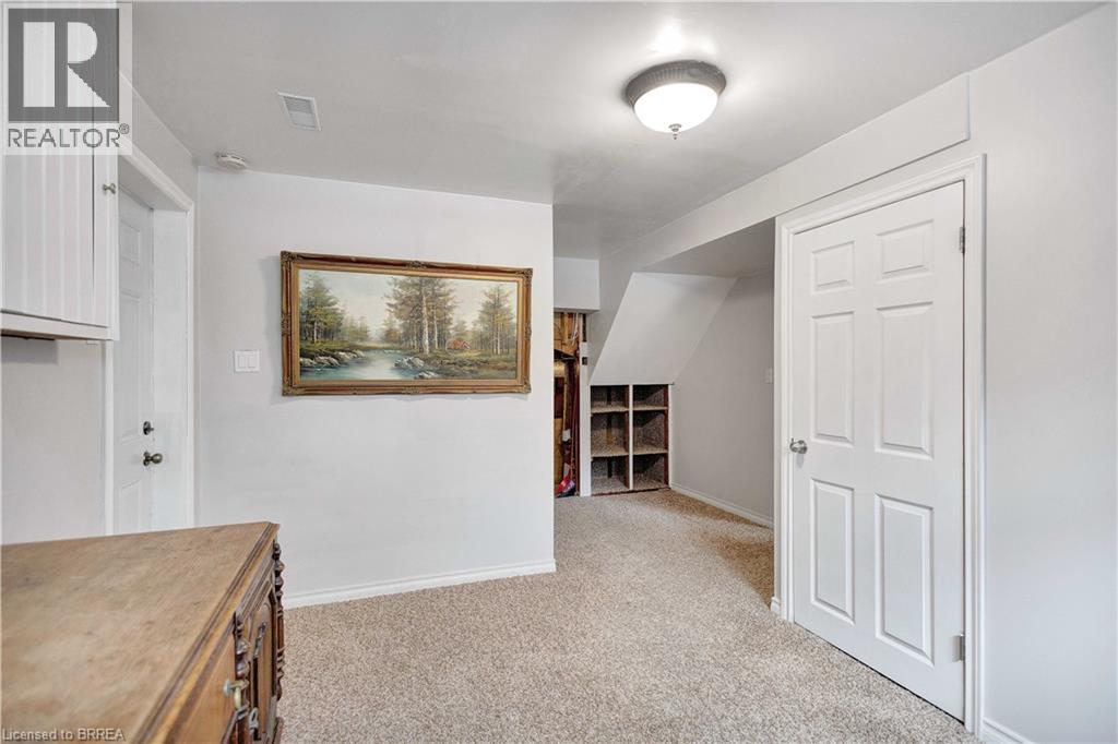 170 PARIS Road - 22