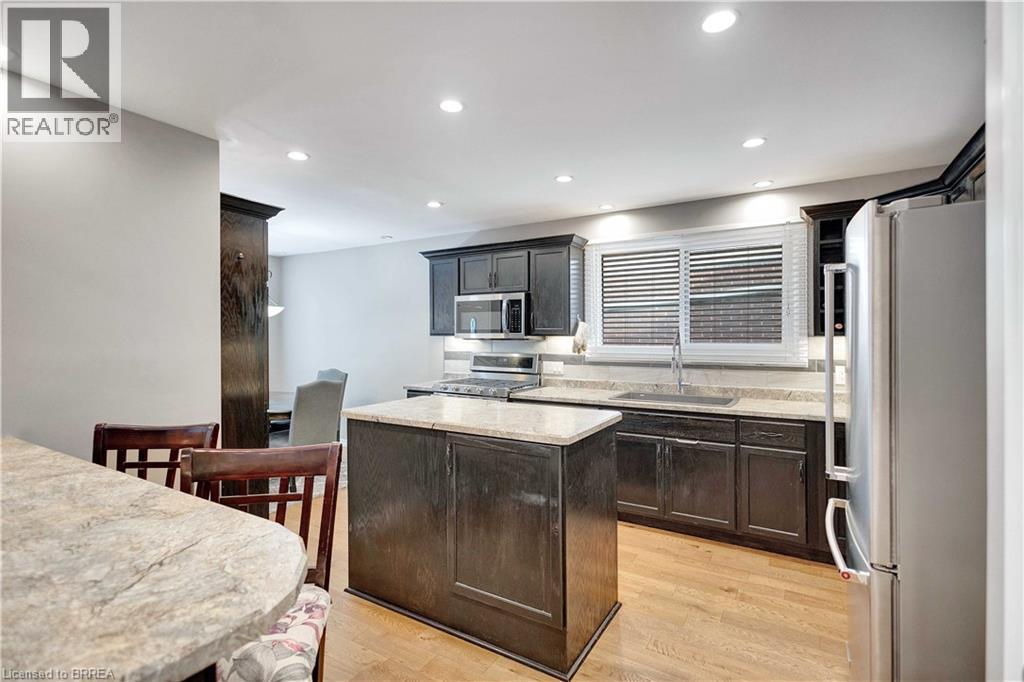 170 PARIS Road - 5