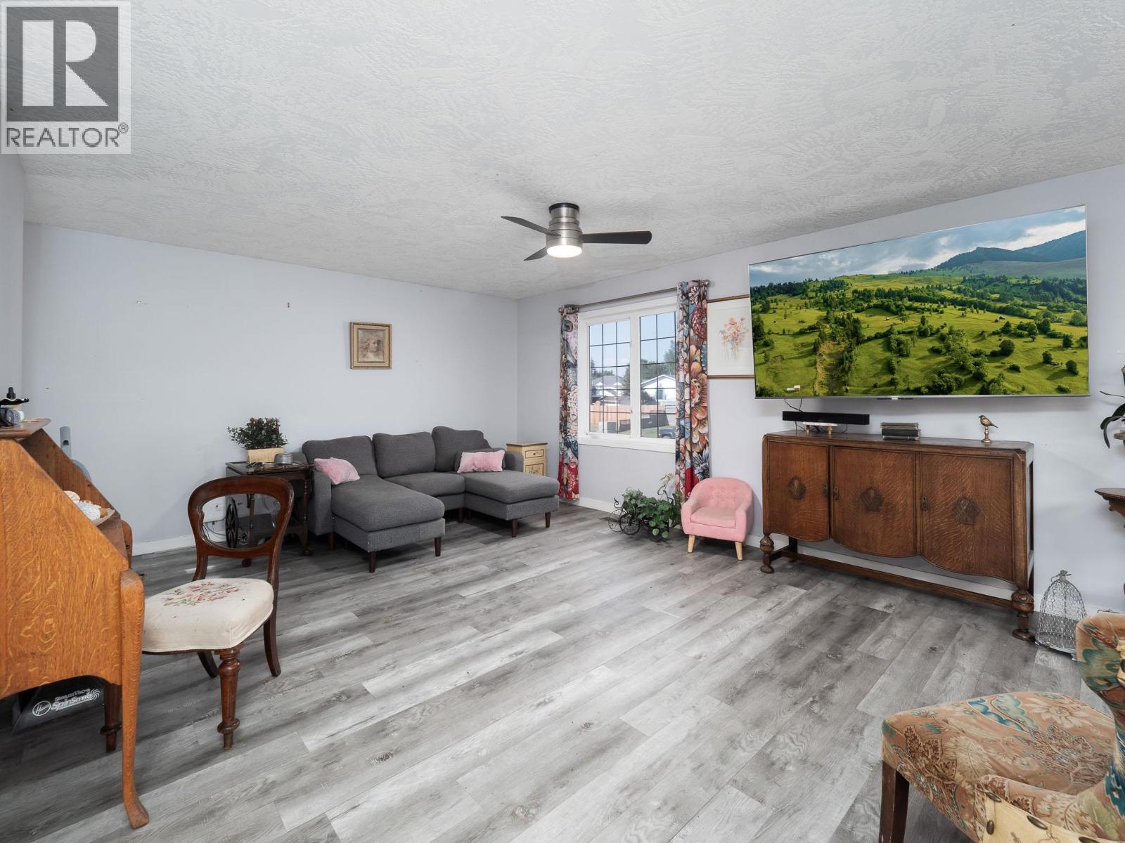 Photo 14 of 30 — 6389 DRIFTWOOD ROAD · Prince George, BC