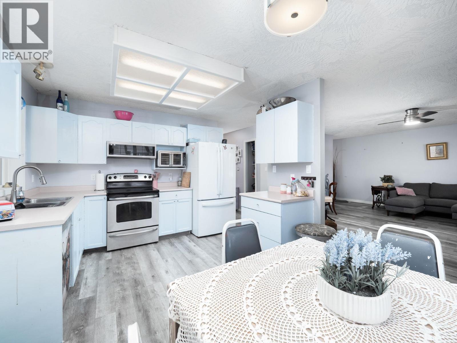 Photo 10 of 30 — 6389 DRIFTWOOD ROAD · Prince George, BC