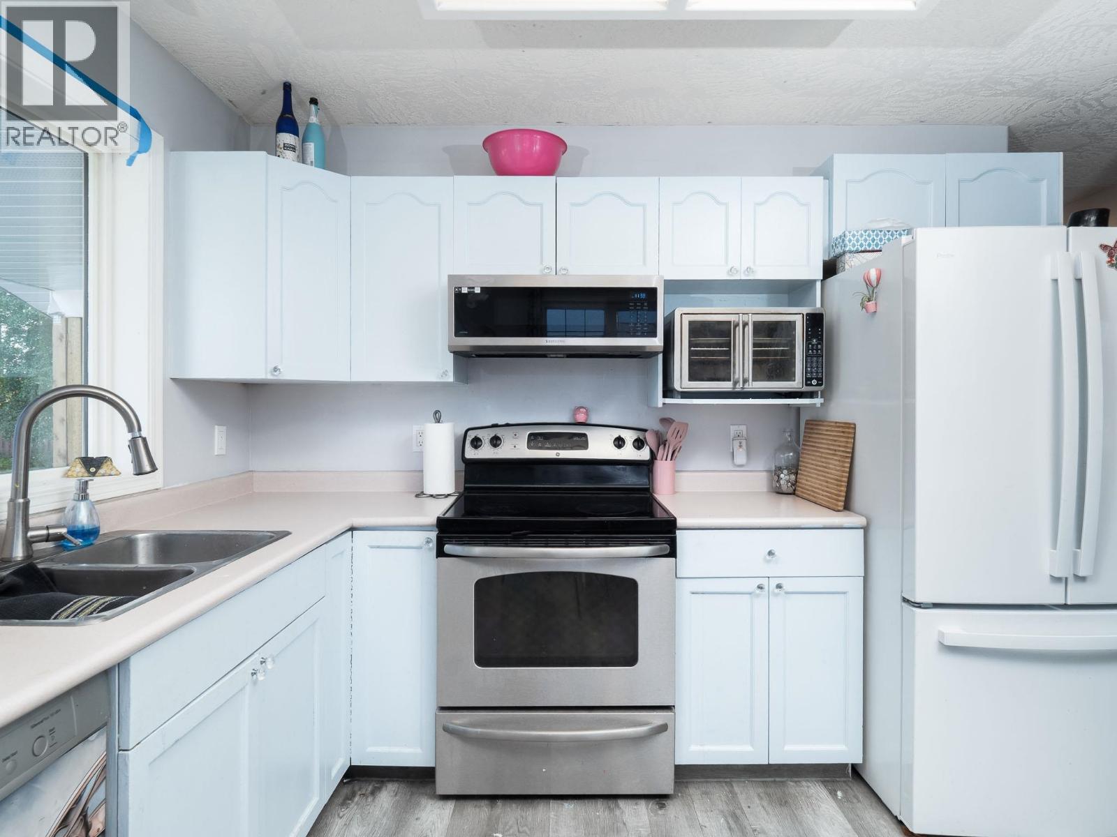 Photo 11 of 30 — 6389 DRIFTWOOD ROAD · Prince George, BC