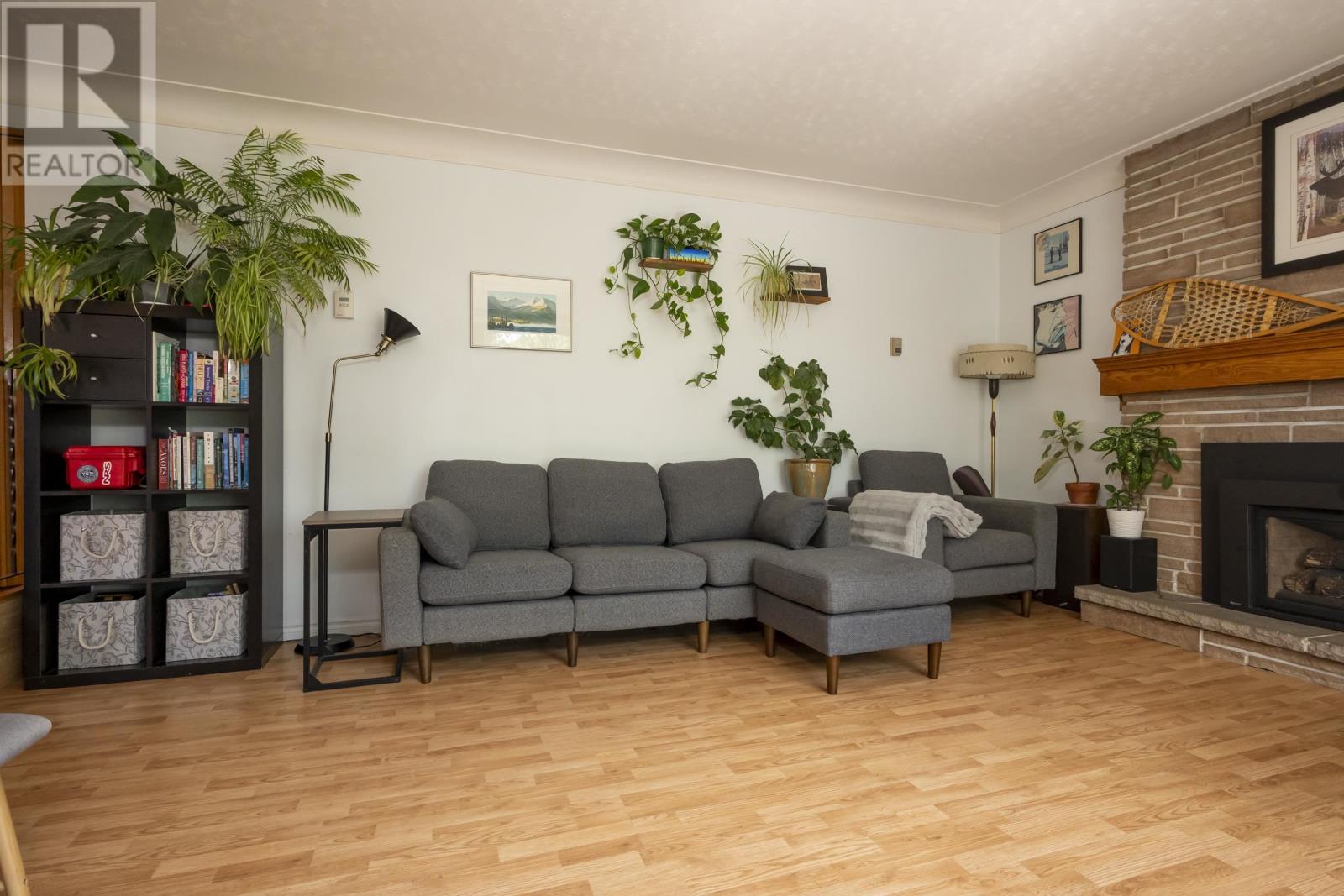 238 NELSON ST - 11