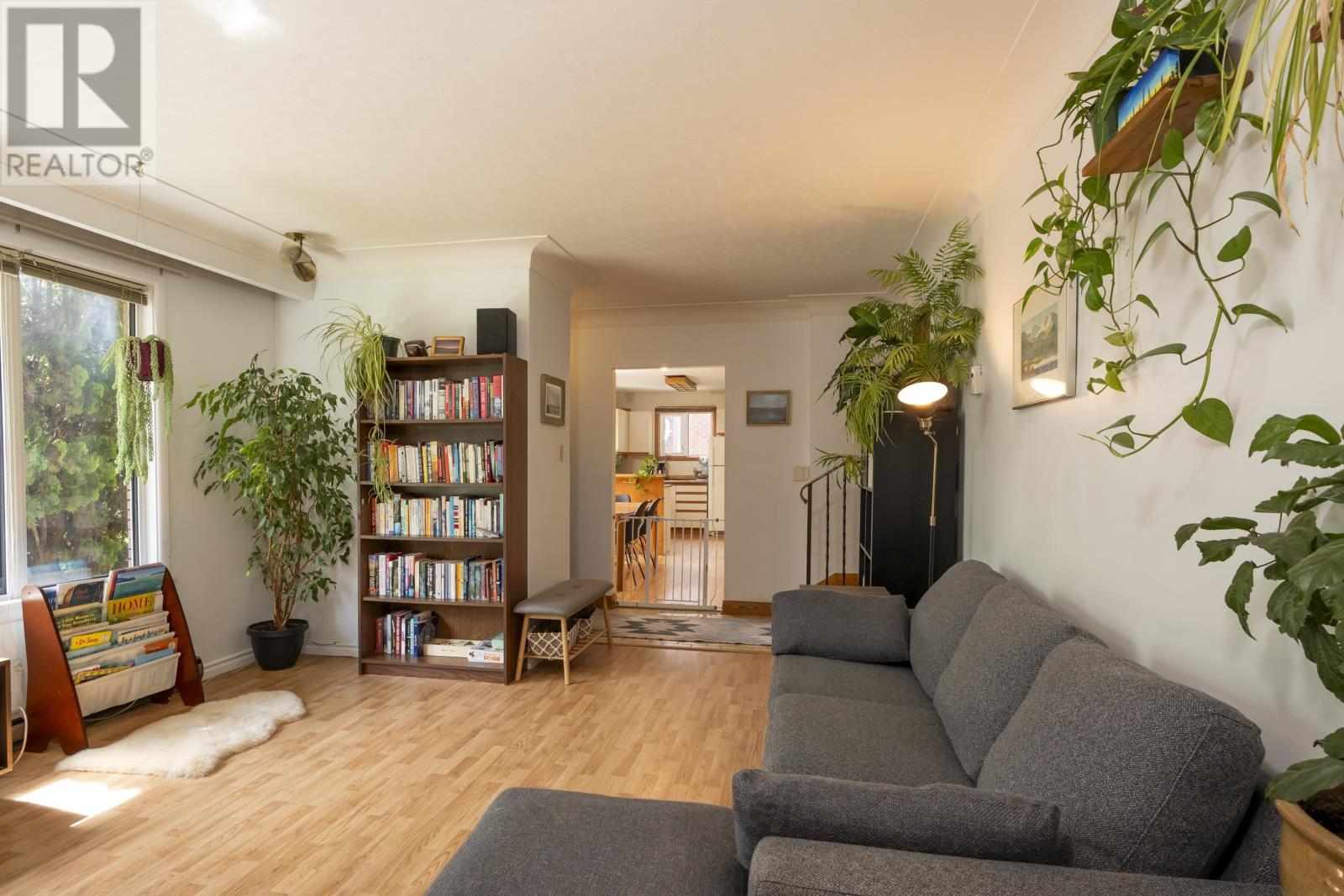 238 NELSON ST - 15
