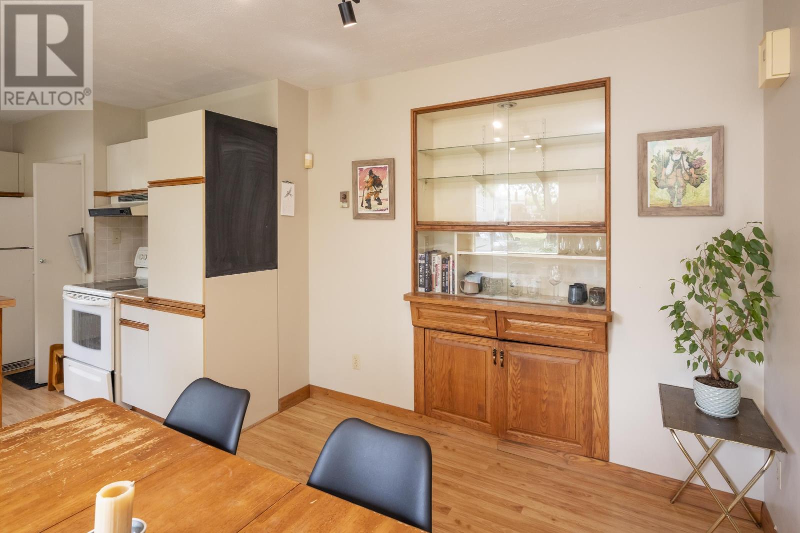 238 NELSON ST - 22