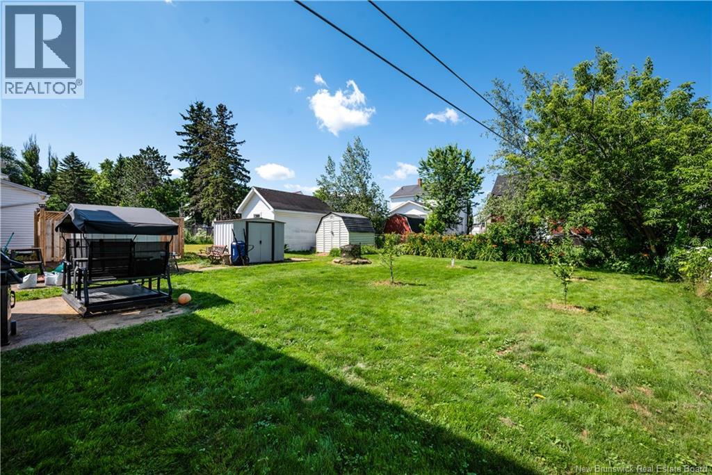 98 Maple Street - 13
