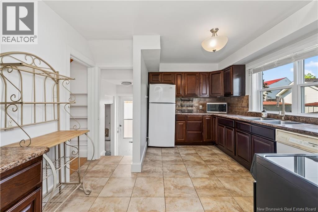 98 Maple Street - 21