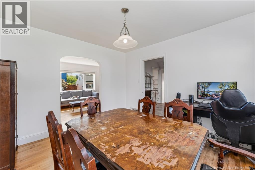 98 Maple Street - 31
