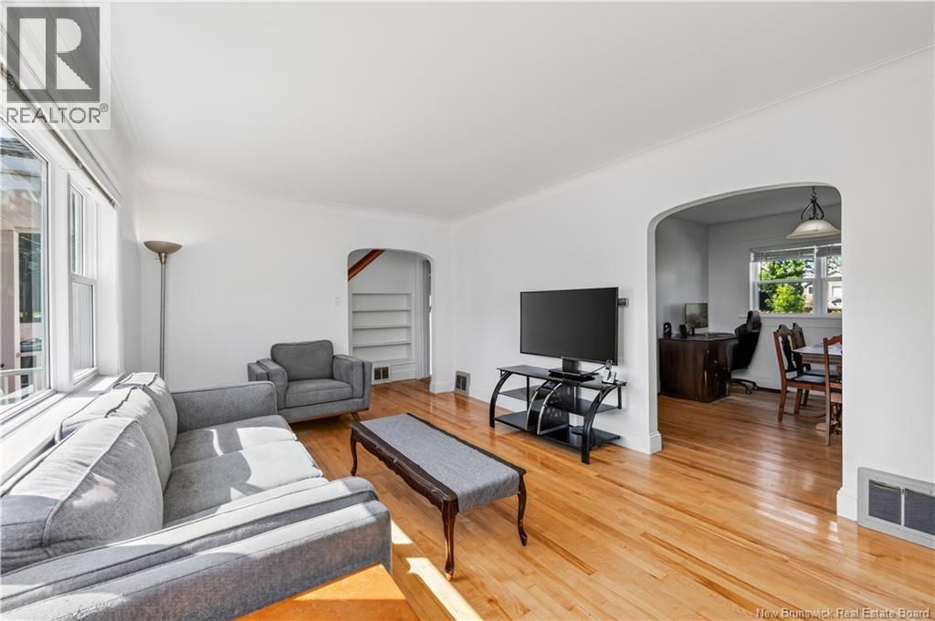 98 Maple Street - 32