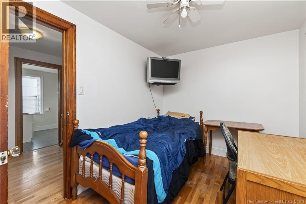 98 Maple Street - 46
