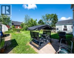 98 Maple Street, photo 14