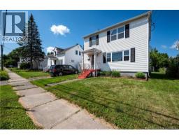 98 Maple Street, photo 3