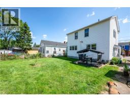 98 Maple Street, photo 6