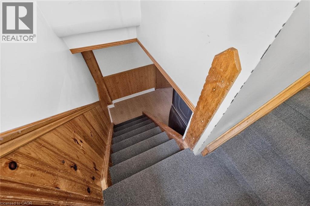 340 FAIRLAWN Street - 30