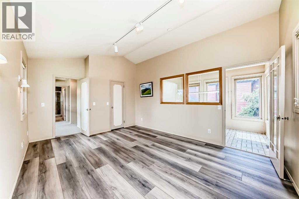 2518 21 Street SW - 30