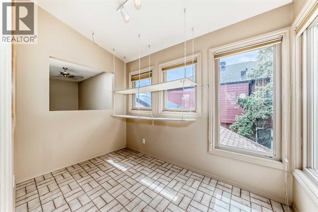 2518 21 Street SW - 31