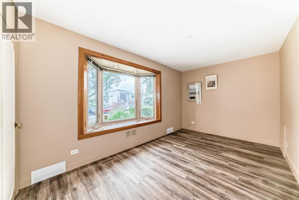 2518 21 Street SW - 24