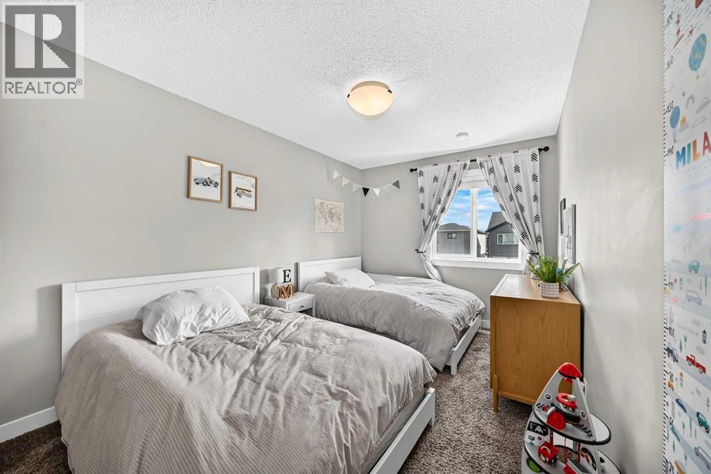 905 Livingston Way NE - 17