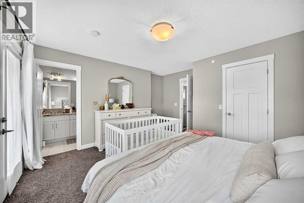 905 Livingston Way NE - 13