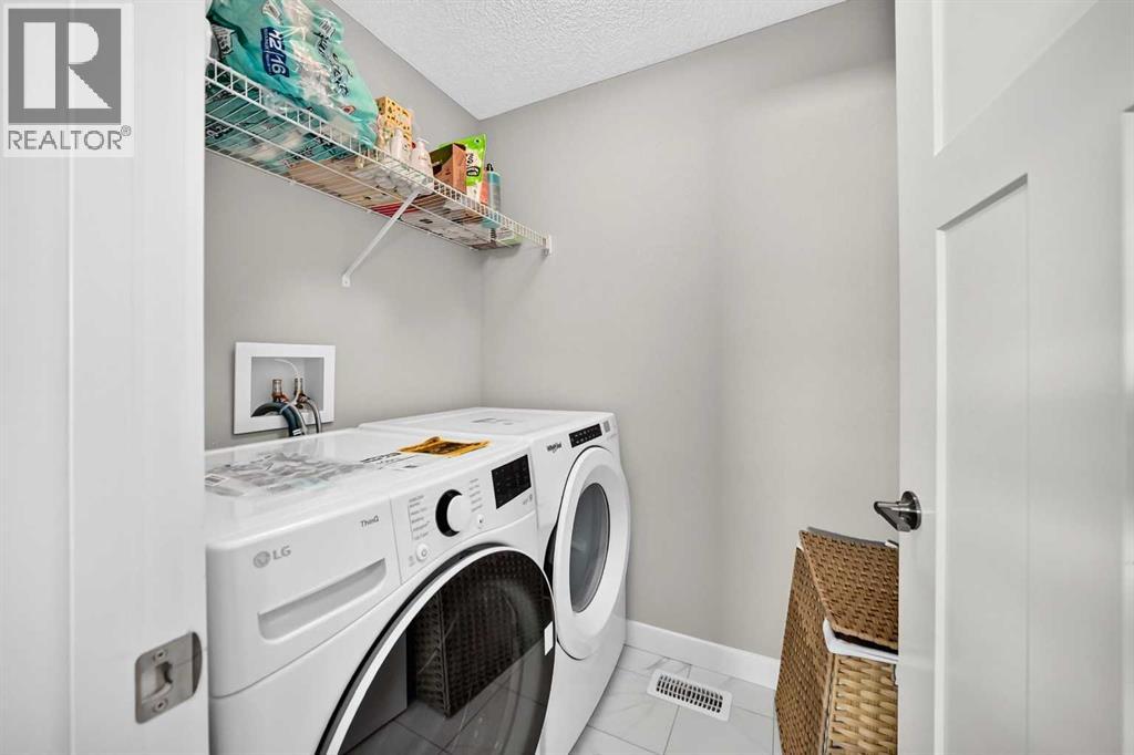 905 Livingston Way NE - 11