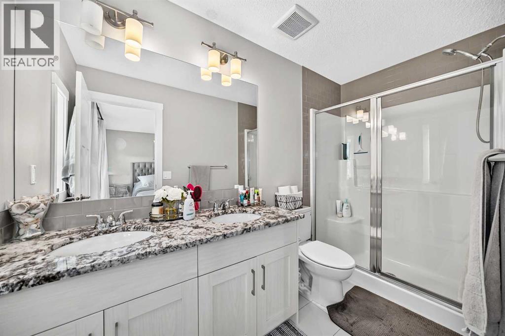 905 Livingston Way NE - 16