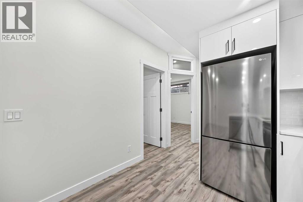 905 Livingston Way NE - 32