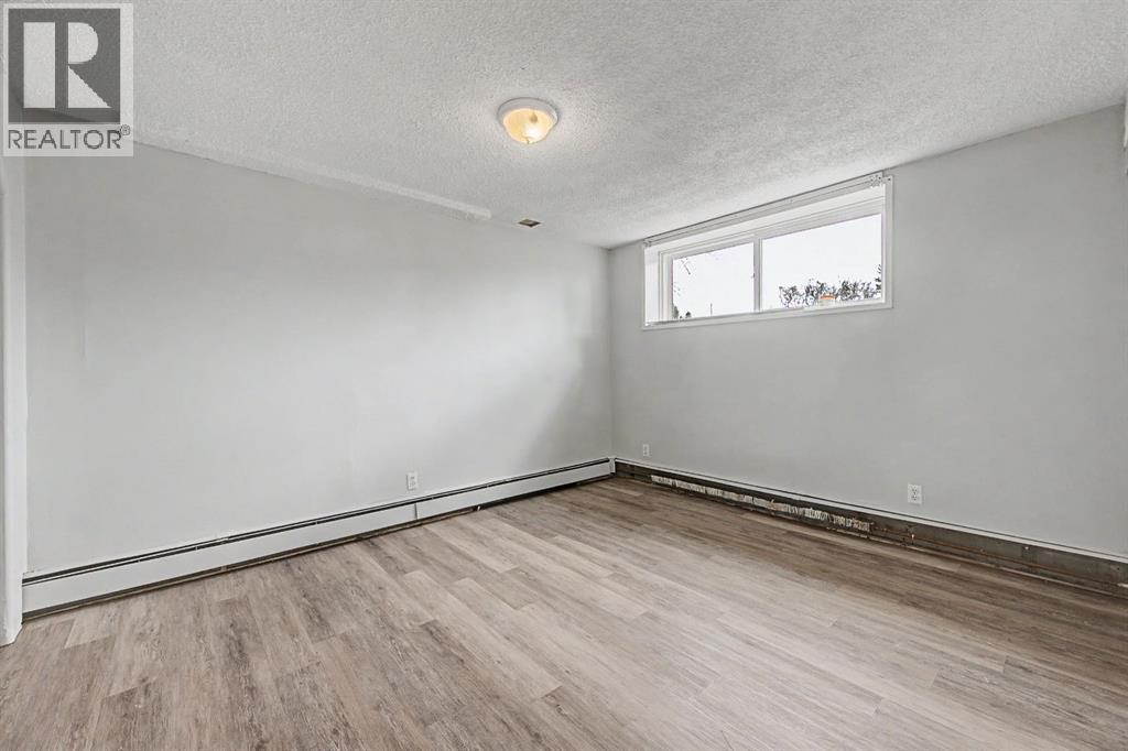 4004 79 Street NW - 30