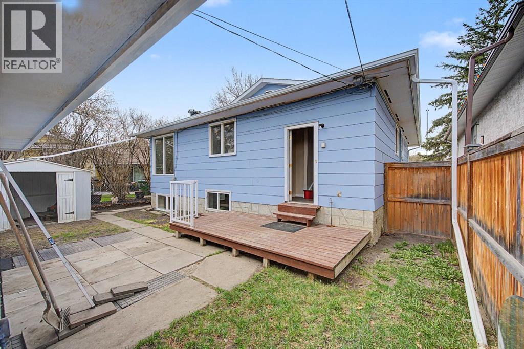 4004 79 Street NW - 38