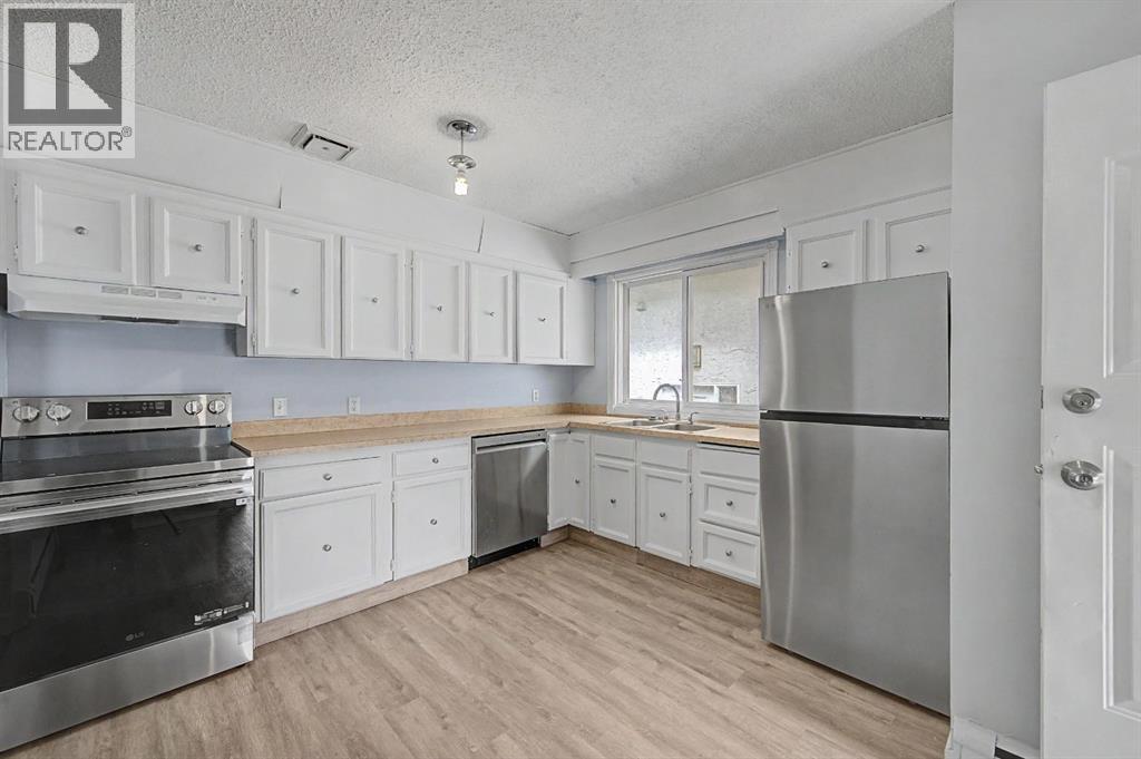 4004 79 Street NW - 4