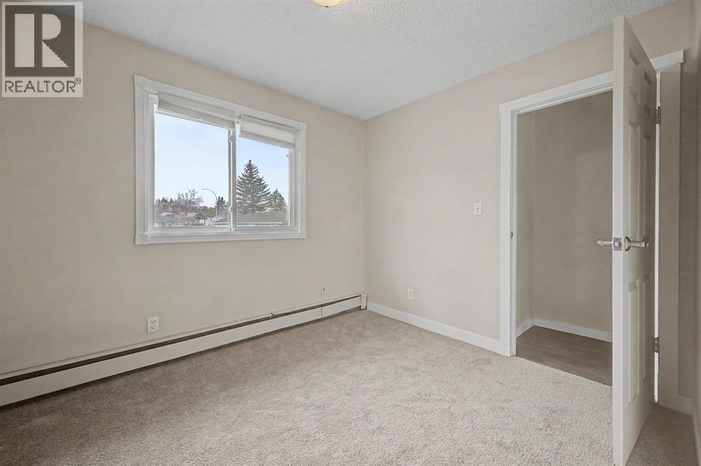 4004 79 Street NW - 21