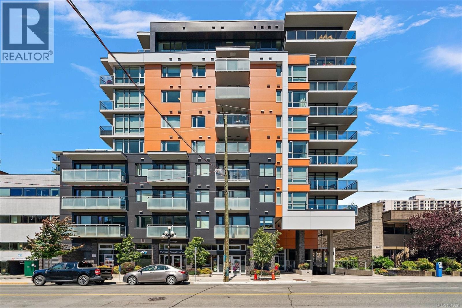 #808 838 Broughton St - 2