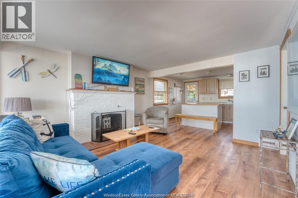 1049 HERITAGE ROAD - 10