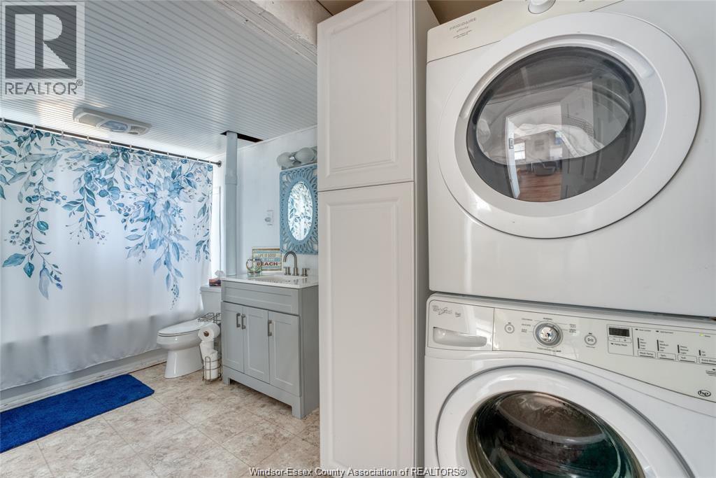 1049 HERITAGE ROAD - 16