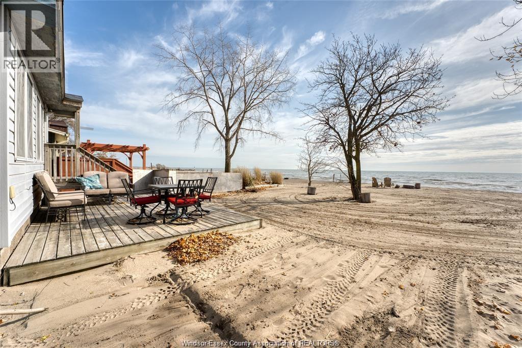 1049 HERITAGE ROAD - 24