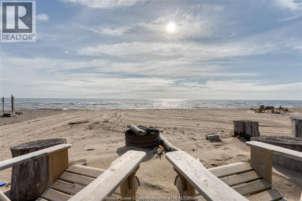 1049 HERITAGE ROAD - 28