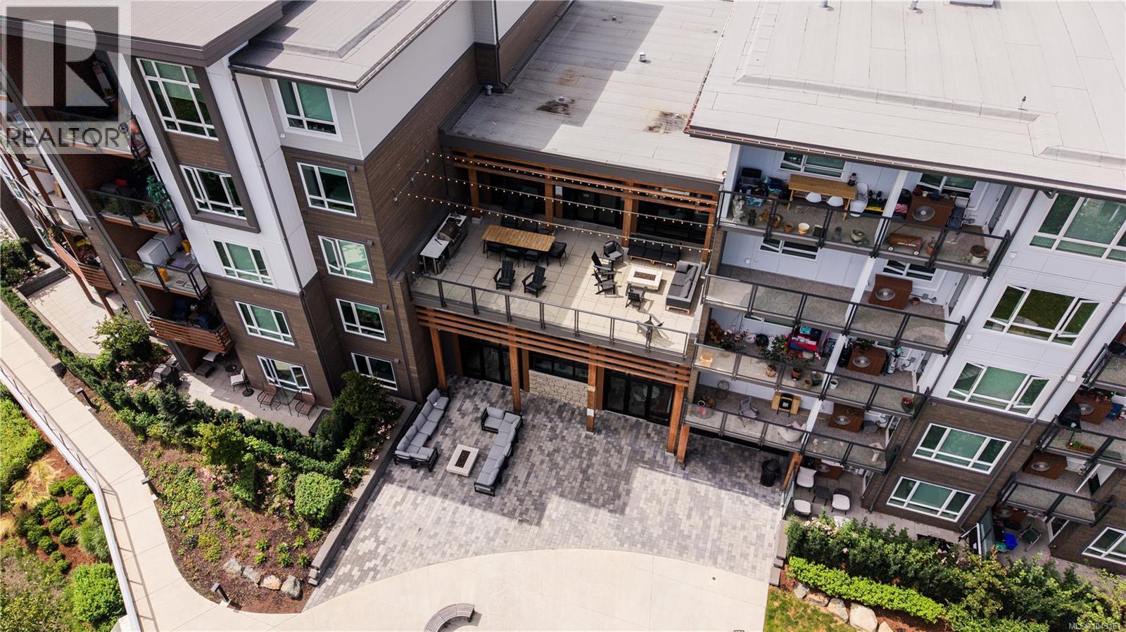 #327 920 Reunion Ave - 38