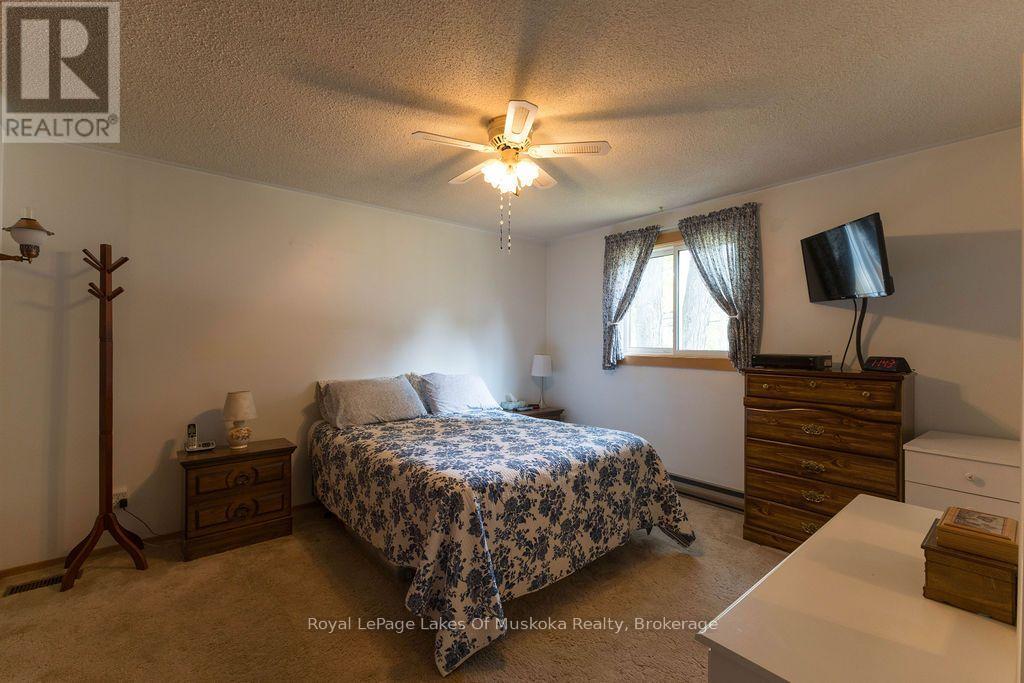 950 MUSKOKA #3 ROAD N - 13