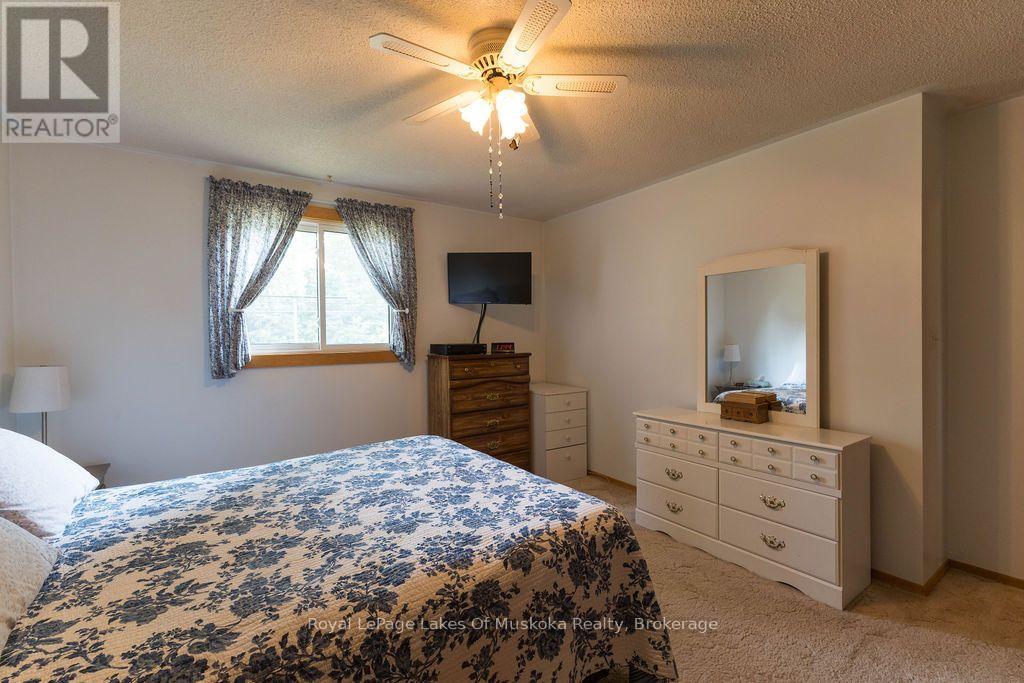 950 MUSKOKA #3 ROAD N - 14