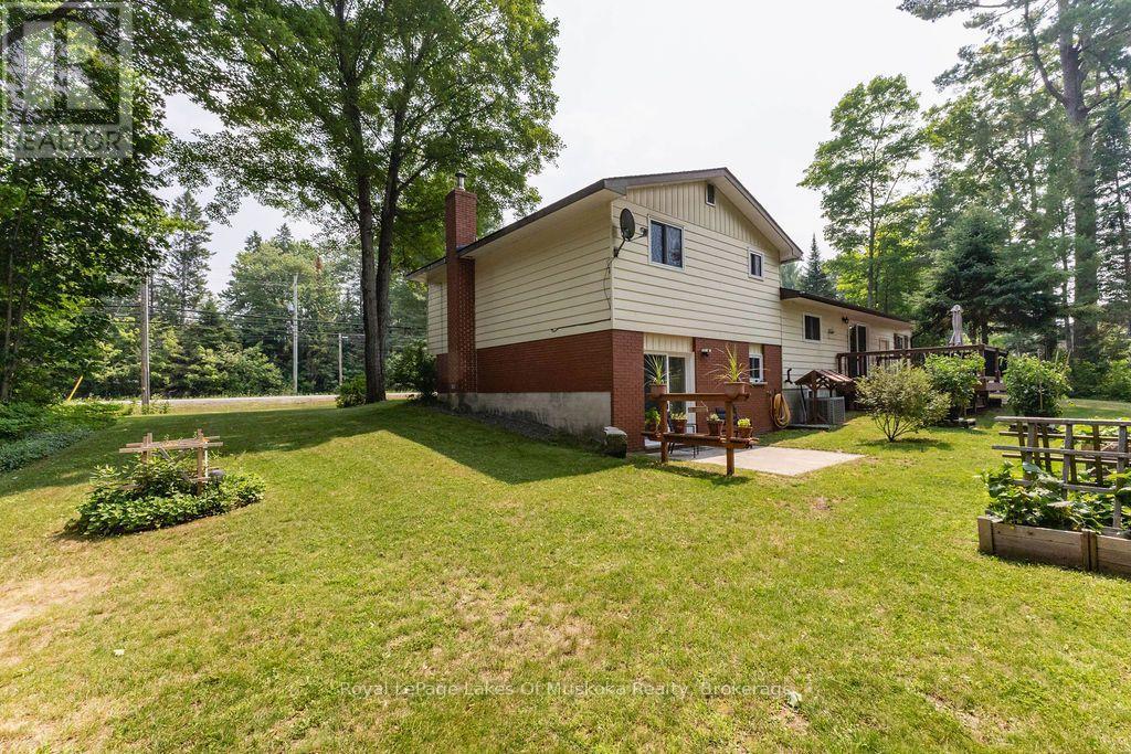 950 MUSKOKA #3 ROAD N - 32