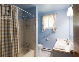 950 Muskoka #3 Road N, Huntsville, ON P1H1E2 Photo 11