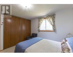 950 Muskoka #3 Road N, Huntsville, ON P1H1E2 Photo 16