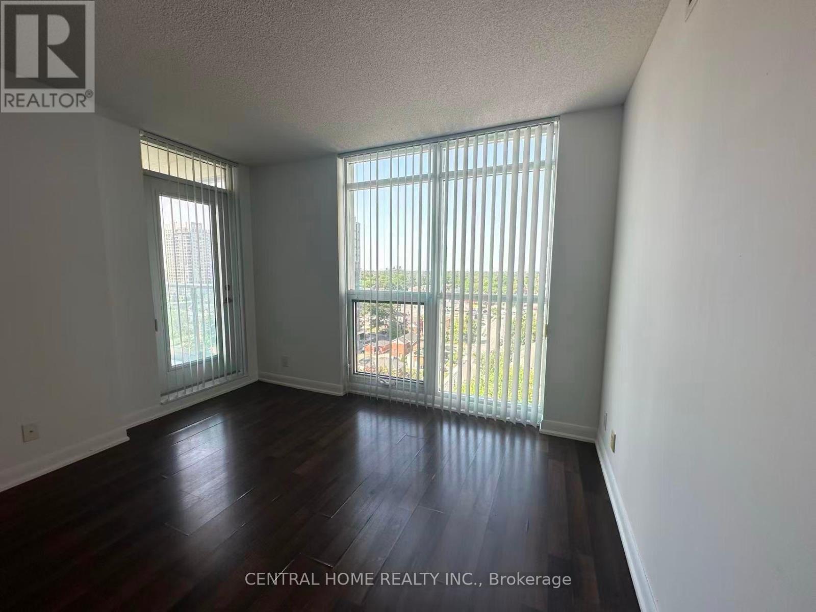#1516 17 ANNDALE DRIVE - 21
