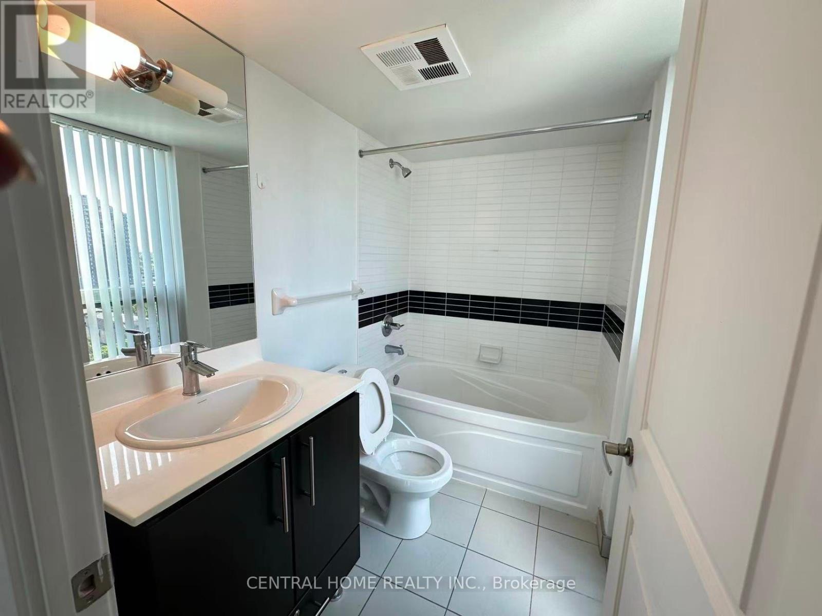 #1516 17 ANNDALE DRIVE - 24