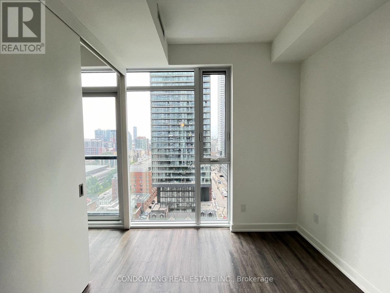 Floor To Ceiling Windows